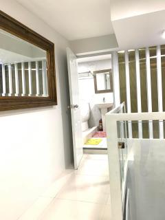 2 Bedroom Condo Unit with City and Mountain View - Cebu - 4