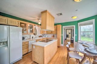 Amazing Musical Abode in Expo Square Neighborhood! - 1