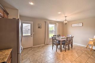 Family-Friendly Home about 16 Mi to Fayetteville - 1