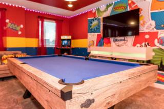 Disney Decorated Home 8min Disneyworld Pool/Spa Sleeps 22 - Kissimmee - 3