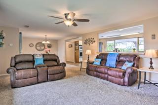Riverfront Family Home Yard, Orchard, Dock! - Los Fresnos - 8