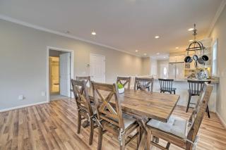 Pet-Friendly Harbor Springs Home Hot Tub and Pool! - Harbor Springs - 4