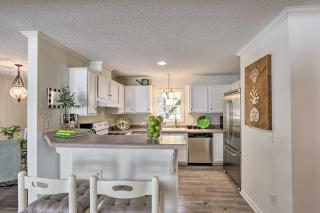 Patio and Gas Grill Charming Bluffton Escape! - Bluffton - 2