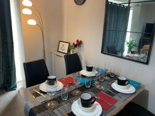 Aqua Dreams - Serviced Luxury Modern Belfast City Centre 2 Bed Apartment - Belfast - 7