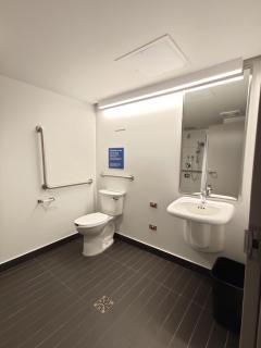 Toronto Metropolitan University-Daphne Cockwell Complex Residence - Toronto - 6
