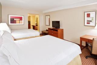 Holiday Inn Express & Suites Niagara Falls by IHG - Niagara Falls - 3
