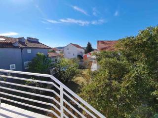 Prostorný domov v nejkrásnější části Chorvatska - 3