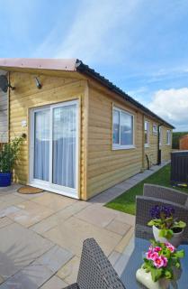 Pet friendly sleeps 3 Chalet Bridlington free elec - 8