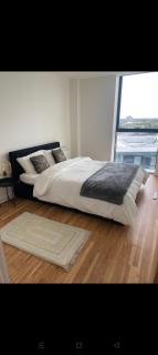 Penthouse Manchester With Balcony Views - 3