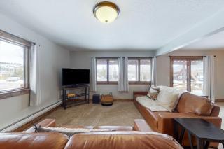 The Nugget Ski Chalet - 9