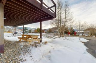 The Nugget Ski Chalet - 4