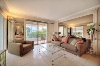 IMMOGROOM - 2 BR - Air conditioning - Wifi - Terrace - Common parking - Cannes - 0