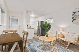 Coral Cottage Unit 4 - 9