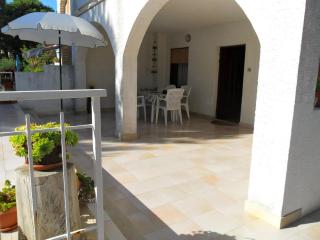 Sea breeze Apartments with private beach and boat Anchorage - Stara Novalja - 5