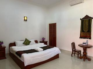 Reaksmey Meanrith Guesthouse and Residence - 1