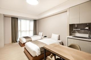 Golden Tulip Incheon Airport Hotel - Incheon - 1