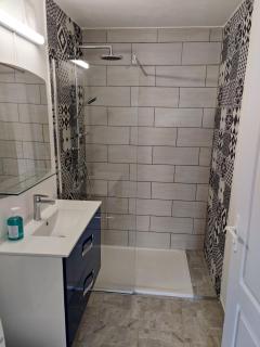 F2 RENOVE FRONT DE MER SILVER BLUE - Sainte-Suzanne - 4