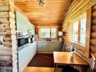 Lindley Log Cabin - Lincoln - 6