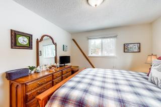 Hi Country Haus Hideaway - 2