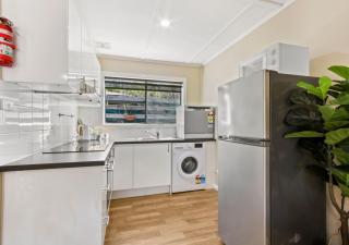 Metung Akora 2Bdrm Apartment 1 - Pets & Boats welcome! Close to Town, Free Wifi & Netflix - Metung - 4