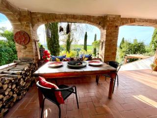 Magical Villa di Gioia Breathtaking views, large private garden and olive grove - in a cool village on the Umbria Tuscany Border - 2