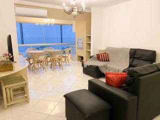 Apartamento Itapema na Av principal à 50 m da praia - Itapema - 0