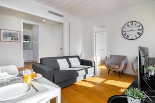 WHome Restauradores Deluxe w/ Elevator & AC perfect for Families & Friends - Lisboa - 9