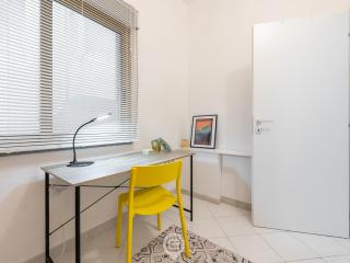 Aurora's Apartment - 1