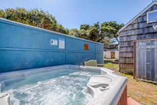 Surf Shack - Lincoln City - 8