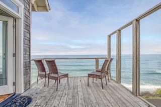 SeaGlass Cottage - 9