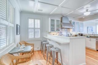 SeaGlass Cottage - Depoe Bay - 2