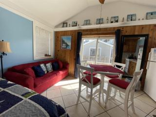 NC 12 56821-23 Condo - 1