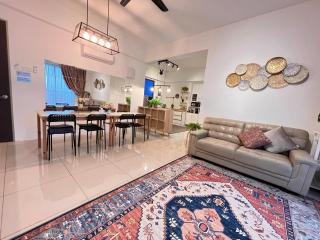 Casa Rarisa FEEL LIKE HOME Ipoh Meru Casa Kayangan Apartment Los t World Of Tambun & Casuarina - Pool View - 2