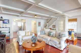 Lakeshore Living - Monmouth - 5