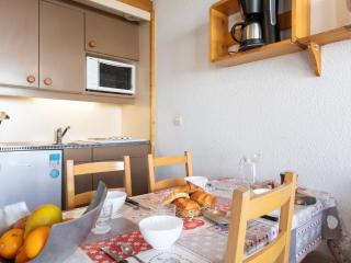 Apartment Lauzières 308 by Interhome - 1