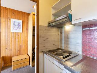 Apartment Hauts De Chaviere A13 by Interhome - 1