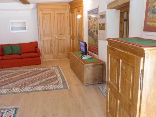 Apartment Chesa Frizzoni by Interhome - 1