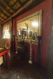 Camelot Guesthouse - 8
