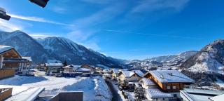 AlpenParks Hotel & Apartment Alpendorf - 1