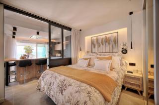 Cannes Luxury Rental - Stunning sea front apartment - 2