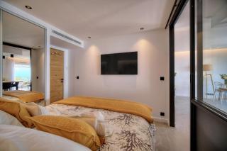 Cannes Luxury Rental - Stunning sea front apartment - 1