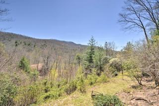 Scenic HighBearNation Lodge Near Hiking! - Murphy - 8