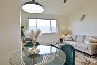 Modern Upstairs Loft - Newly Renovated! - Salem - 5
