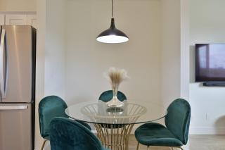 Modern Upstairs Loft - Newly Renovated! - Salem - 1