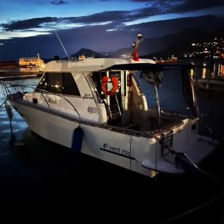 House boat FreeInDeed - 9