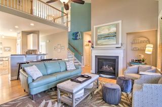Resort Amenities and Screened Porch Ocean View Home - Ocean View - 5