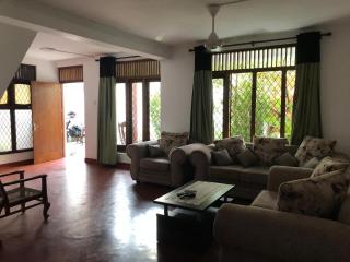 Central residence Rajagiriya-Entire House - 0