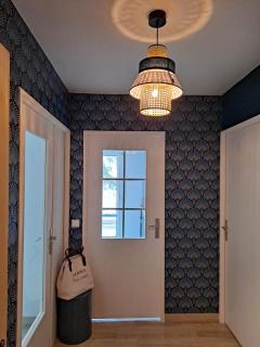 HENRI CAMILLE REAL ESTATE -Beautiful one bedroom swimming pool and parking - 3