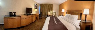 Bradley Inn - Windsor Locks - 7