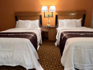 Bradley Inn - Windsor Locks - 5
